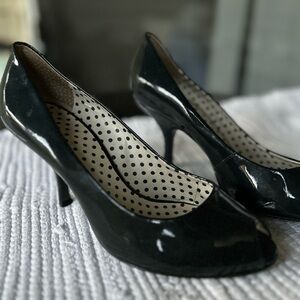 Elegant Women's Heels